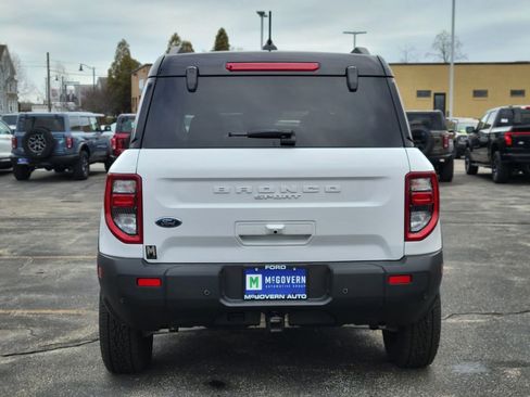 Used 2025 Ford Bronco Sport Badlands AWD/4WD image 4
