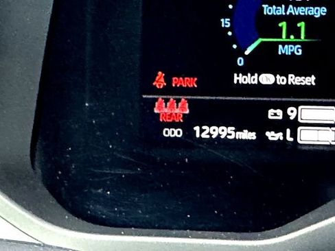 Used 2025 Toyota Tundra Limited image 25