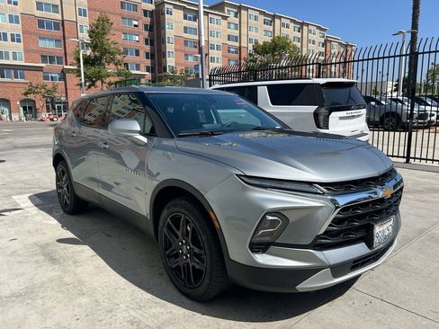 Used 2023 Chevrolet Blazer LT w/ Driver Confidence Package FWD image 3