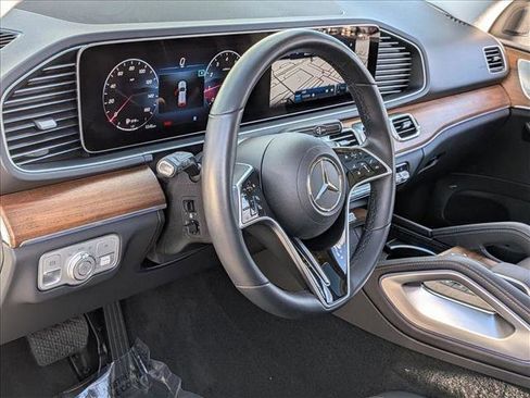 Certified 2025 Mercedes-Benz GLE 350 4MATIC image 10