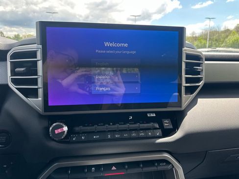 New 2026 Toyota Tundra Limited AWD/4WD image 23