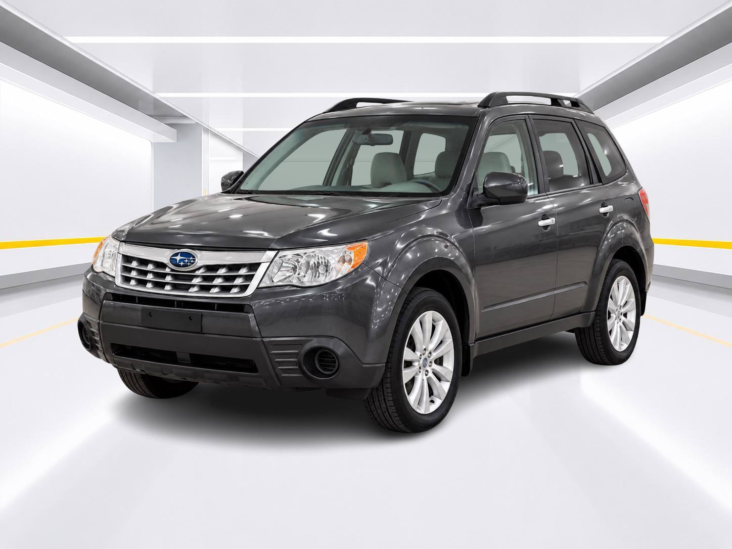 Used 2013 Subaru Forester 2.5X Premium AWD/4WD image 1
