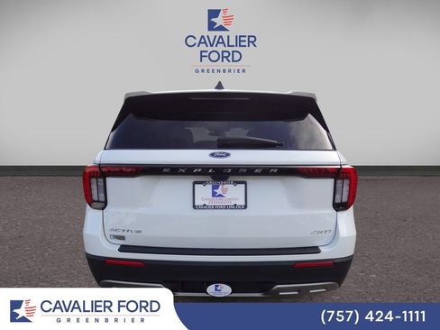 Used 2026 Ford Explorer Active w/ Active Comfort Package AWD/4WD image 3