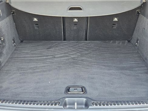 Used 2024 Mercedes-Benz GLC 300 4MATIC image 20