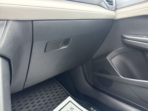 New 2026 Volkswagen Taos SEL AWD/4WD image 42