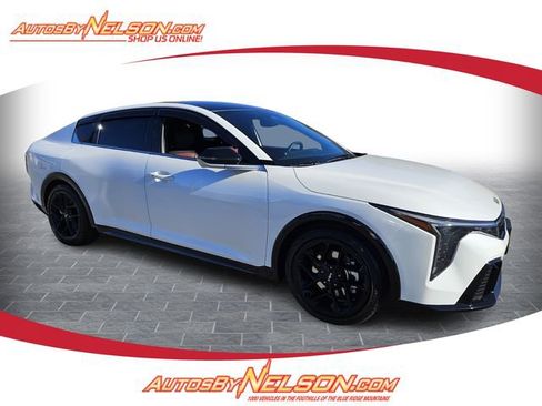 Used 2025 Kia K4 GT-Line Turbo image 1