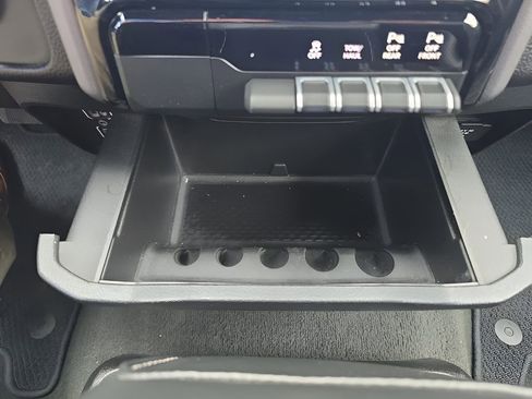 Used 2023 RAM 1500 Laramie AWD/4WD image 25