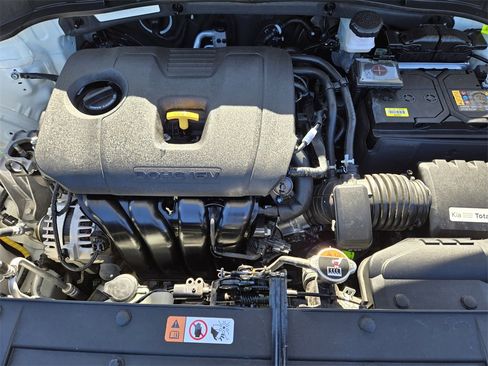 Certified 2025 Kia Soul EX image 30