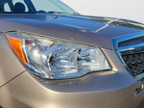 Used 2015 Subaru Forester 2.5i w/ Alloy Wheel Package AWD/4WD image 8
