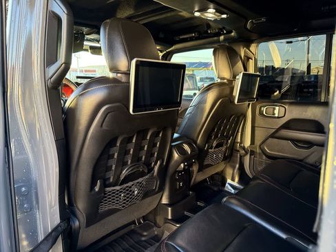 Used 2021 Jeep Wrangler Unlimited Rubicon image 12