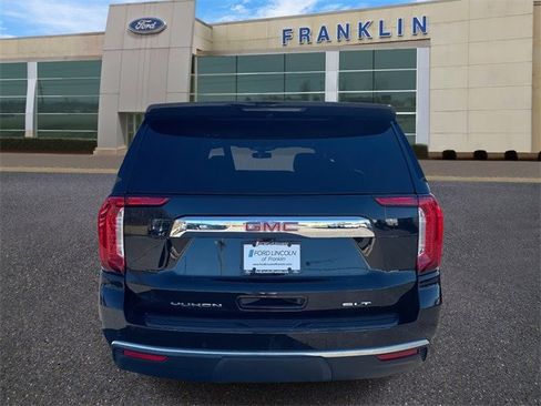 Used 2021 GMC Yukon SLT w/ SLT Premium Package image 6