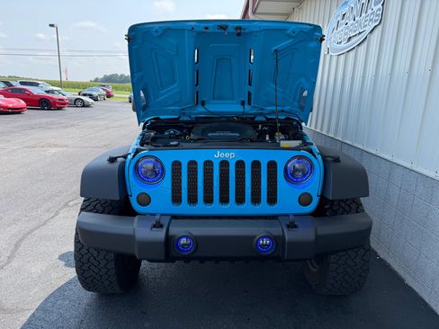 Used 2018 Jeep Wrangler Unlimited Sport S AWD/4WD image 6