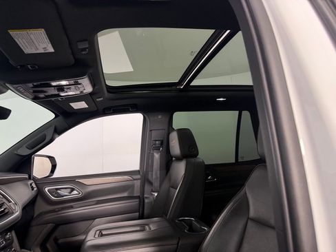 Used 2021 Chevrolet Tahoe High Country w/ Premium Package RWD image 22