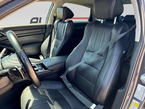 Used 2022 Honda Accord EX-L image 11