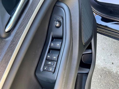 New 2025 Jeep Grand Cherokee Limited image 14