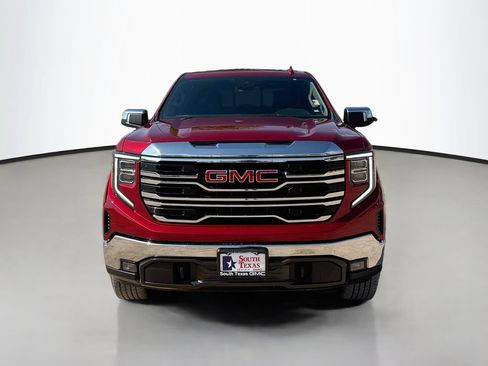 Used 2023 GMC Sierra 1500 SLT AWD/4WD image 2