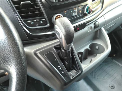 Used 2023 Ford Transit 250 Medium Roof AWD image 32