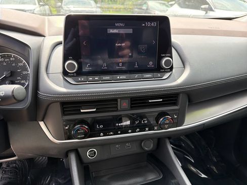 Used 2023 Nissan Rogue SV w/ SV Premium B Package FWD image 27