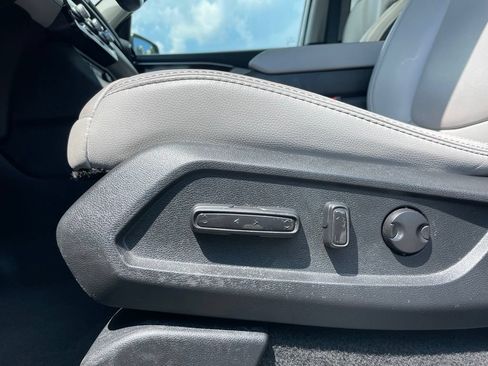 Used 2025 Honda Pilot Touring image 28