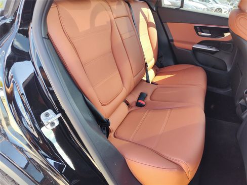 New 2026 Mercedes-Benz GLC 300 4MATIC image 13