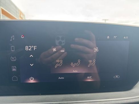Used 2024 Buick Envista Sport Touring FWD image 20