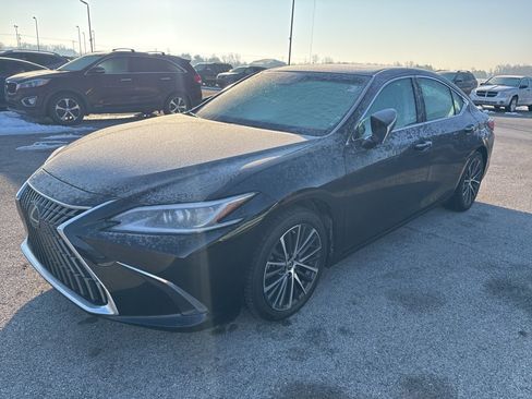 Used 2023 Lexus ES 350 w/ Premium Package image 8