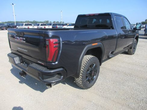 New 2026 GMC Sierra 3500 AT4 AWD/4WD image 5