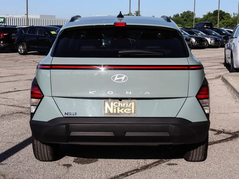 Used 2025 Hyundai Kona SEL FWD image 5