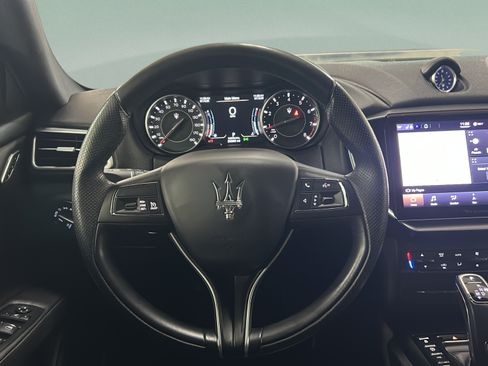 Used 2021 Maserati Ghibli RWD image 25