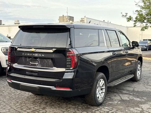 New 2026 Chevrolet Suburban LS RWD image 2