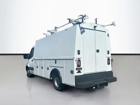 Used 2020 Mercedes-Benz Sprinter 4500 image 5
