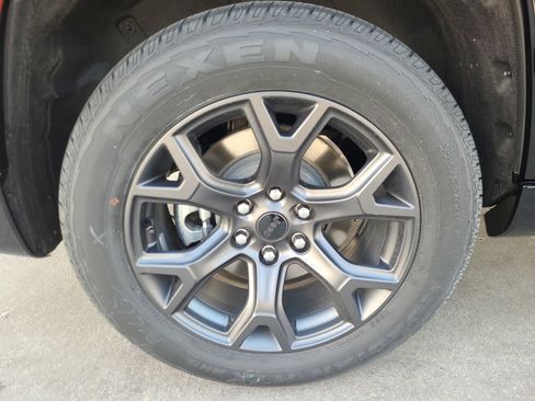 New 2026 Jeep Grand Wagoneer Limited image 23