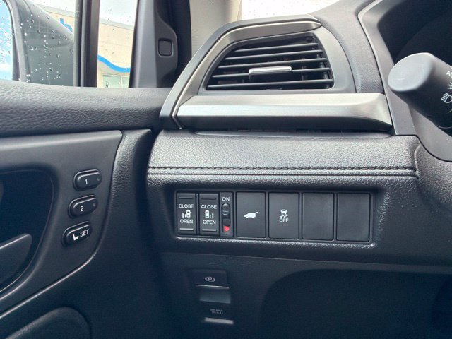 Certified 2026 Honda Odyssey EX-L image 22