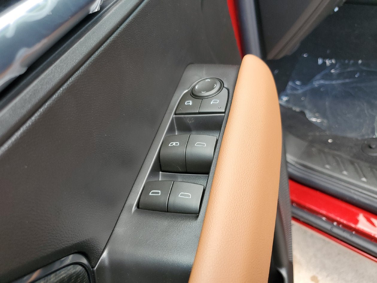 New 2026 GMC Canyon AT4 w/ Technology Plus Package AWD/4WD image 18