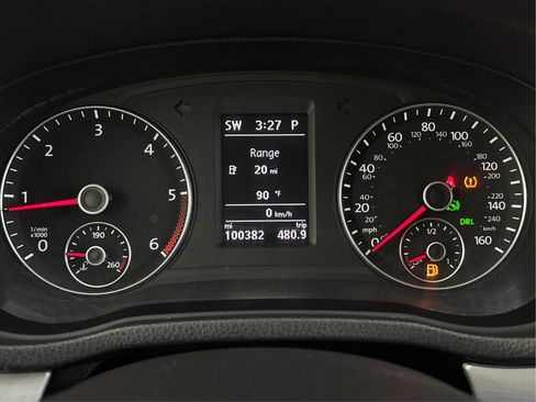 Used 2013 Volkswagen Passat TDI SE FWD image 23