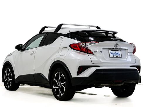 Used 2019 Toyota C-HR Limited FWD image 8