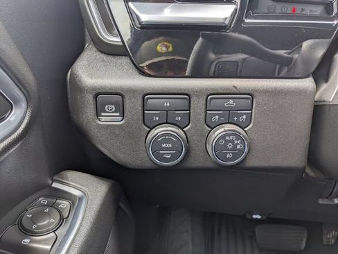 Used 2025 Chevrolet Silverado 2500 LT w/ Convenience Package AWD/4WD image 28