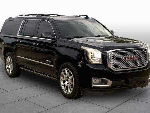 Used 2016 GMC Yukon XL Denali w/ Open Road Package AWD/4WD image 2
