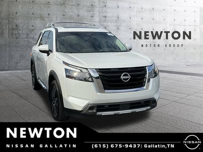 Used 2025 Nissan Pathfinder Platinum w/ Cargo Package