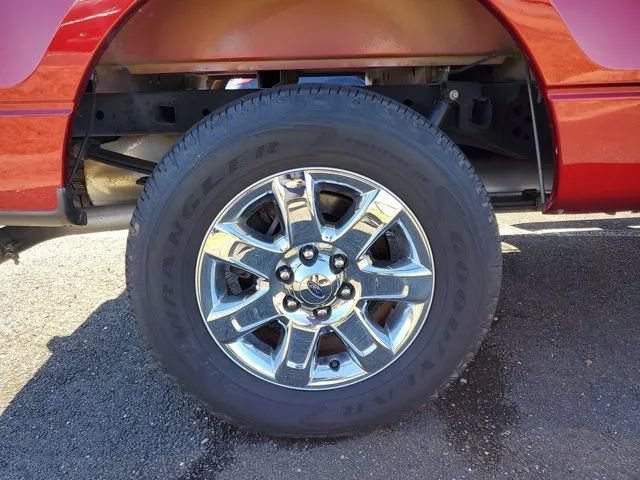 Used 2013 Ford F150 XLT w/ XLT Chrome Pkg AWD/4WD image 5