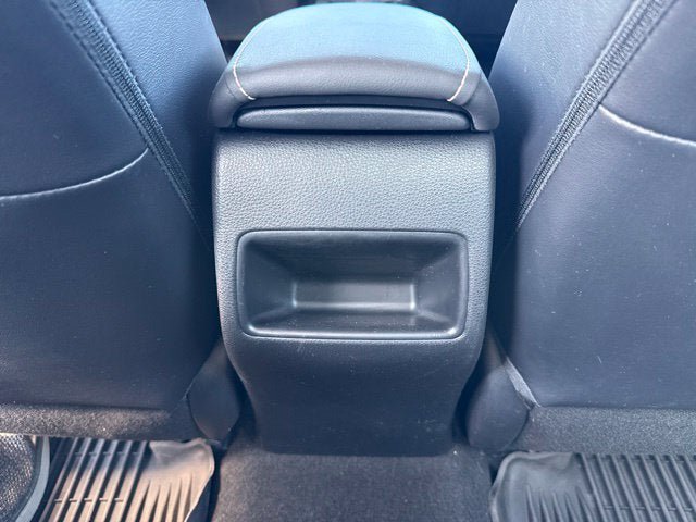 Used 2020 Toyota Corolla XLE FWD image 16