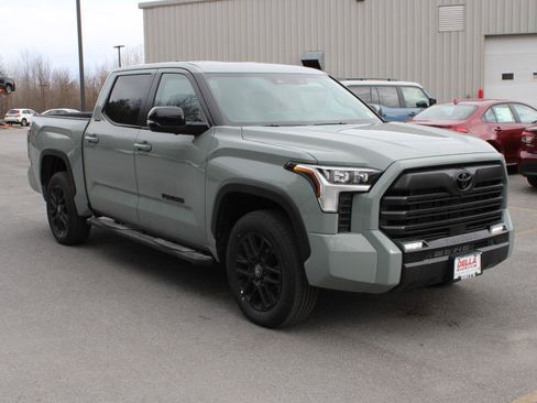 New 2026 Toyota Tundra Limited AWD/4WD image 3