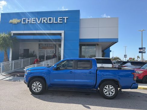 Used 2024 Nissan Frontier SV w/ SV Convenience Package image 11