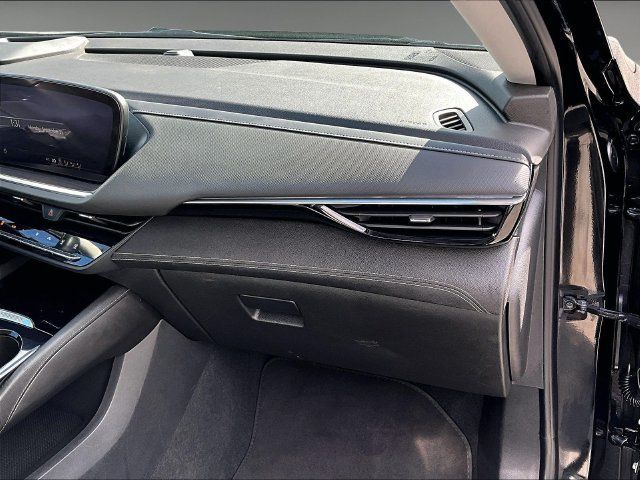 Used 2024 Buick Envision Preferred AWD/4WD image 17