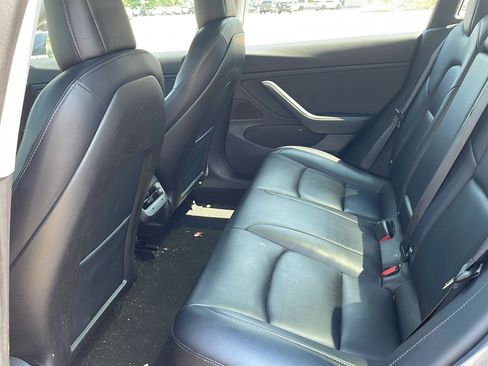 Used 2018 Tesla Model 3 Long Range RWD image 6