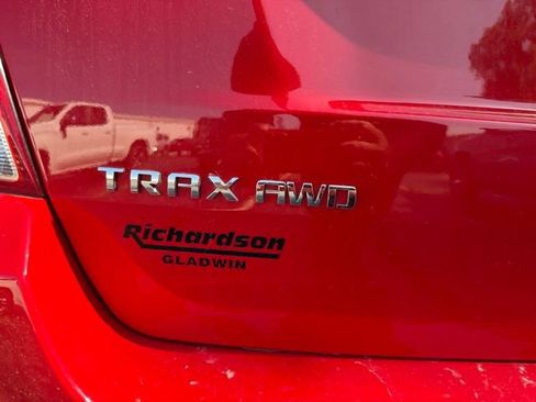 Certified 2018 Chevrolet Trax LT w/ Sun & Sound Package AWD/4WD image 11