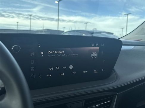 Used 2024 Buick Encore GX Sport Touring image 16