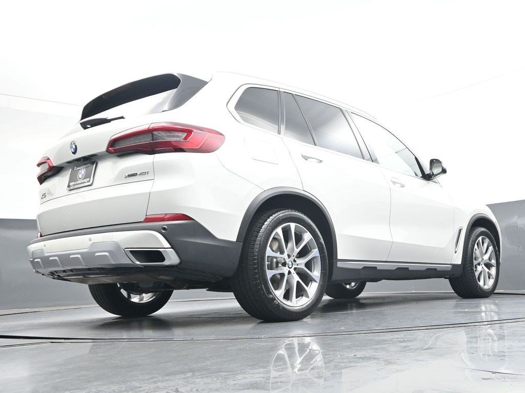 Used 2019 BMW X5 xDrive40i w/ Convenience Package AWD/4WD image 28