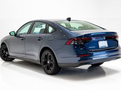 Used 2025 Honda Accord SE image 24