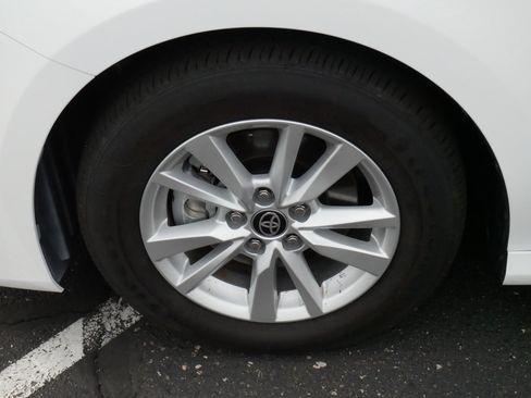 Certified 2026 Toyota Camry LE FWD image 15